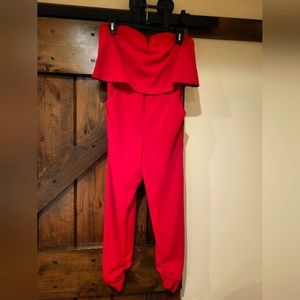 Pretty red strapless romper capri
